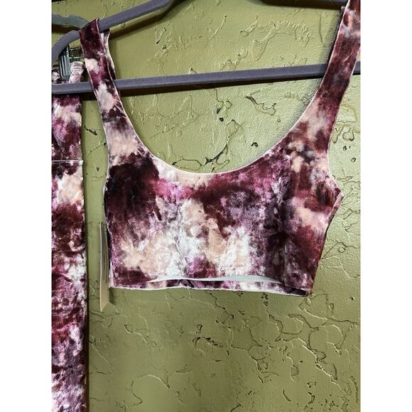 Urban Outfitters Out From Under Velvet Tie-Dye Leggings/Bra Set Purple XS/S - Picture 3 of 6